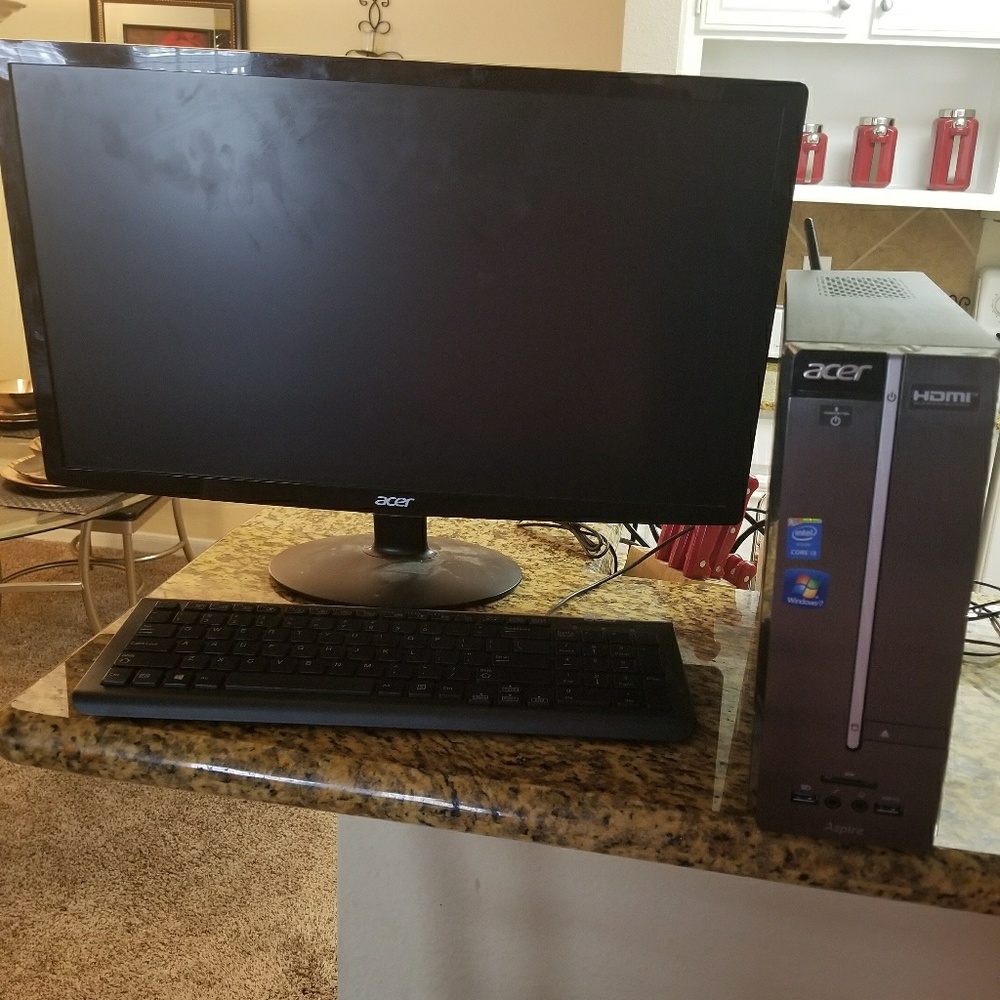 Computer - Picture 3 of 3